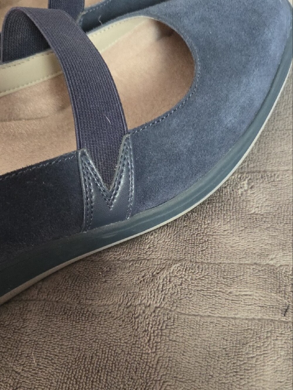 Vionic Navy Suede Mary Jane Wedges with Elastic Strap, Size 10 - Picture 11 of 14